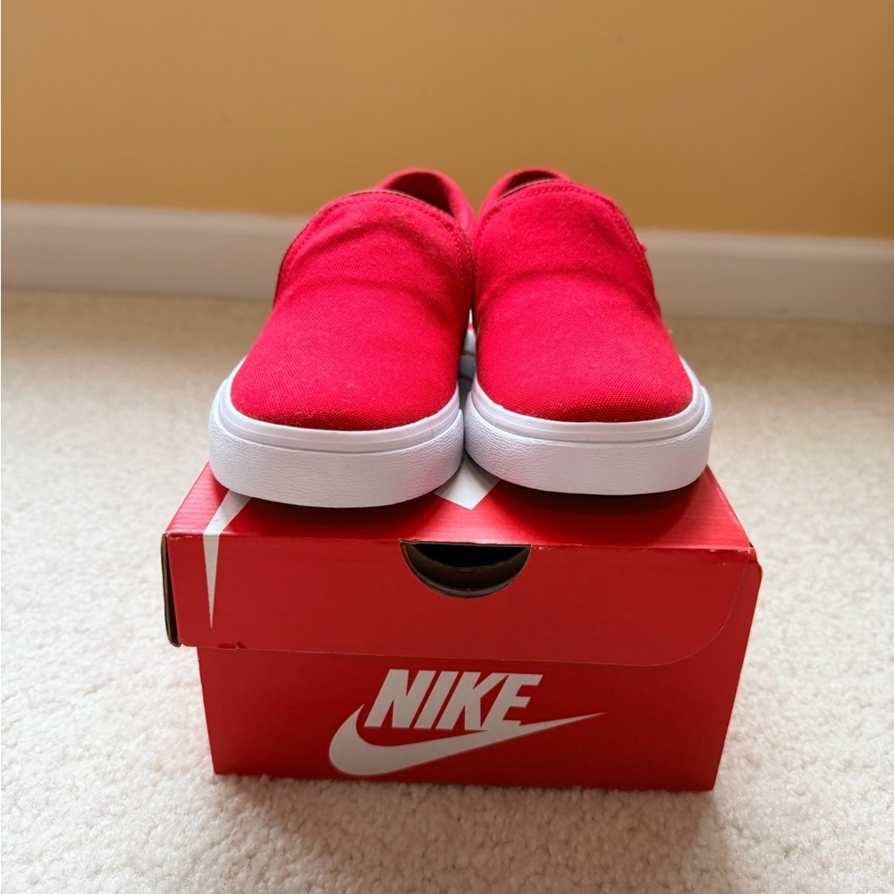 Nike Vibrant Red Canvas Slip-Ons - Picture 2 of 6